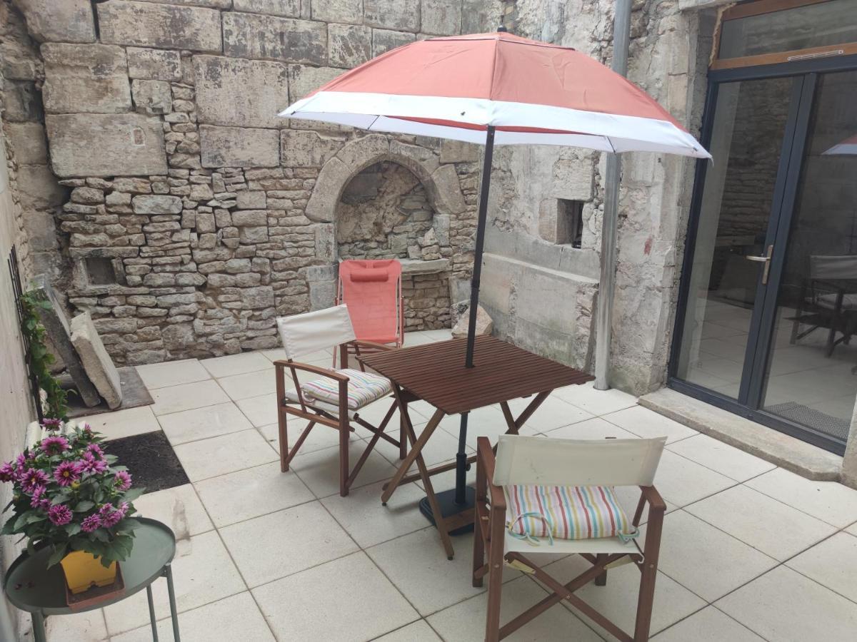 Studio De Charme, Au Calme Dans Le Vieux Chaumont شومونت المظهر الخارجي الصورة